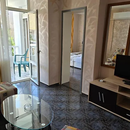 Orion Guest House Pensionat 3*