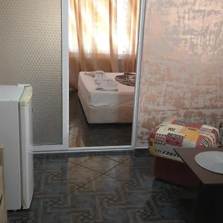 Orion Guest House 3*