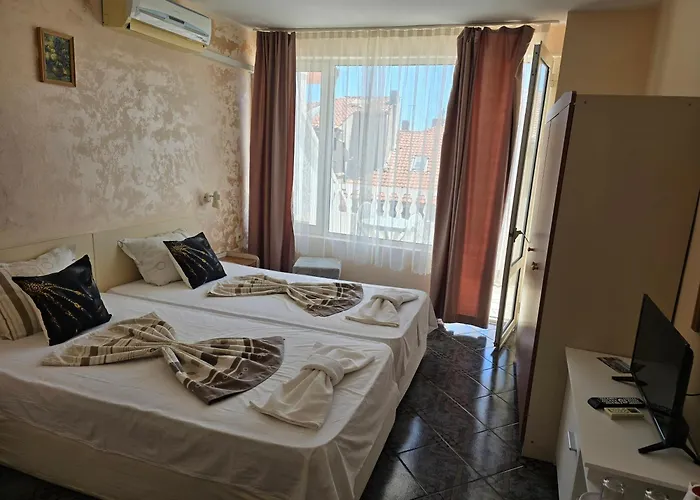 欧利恩酒店 招待所 索佐波尔